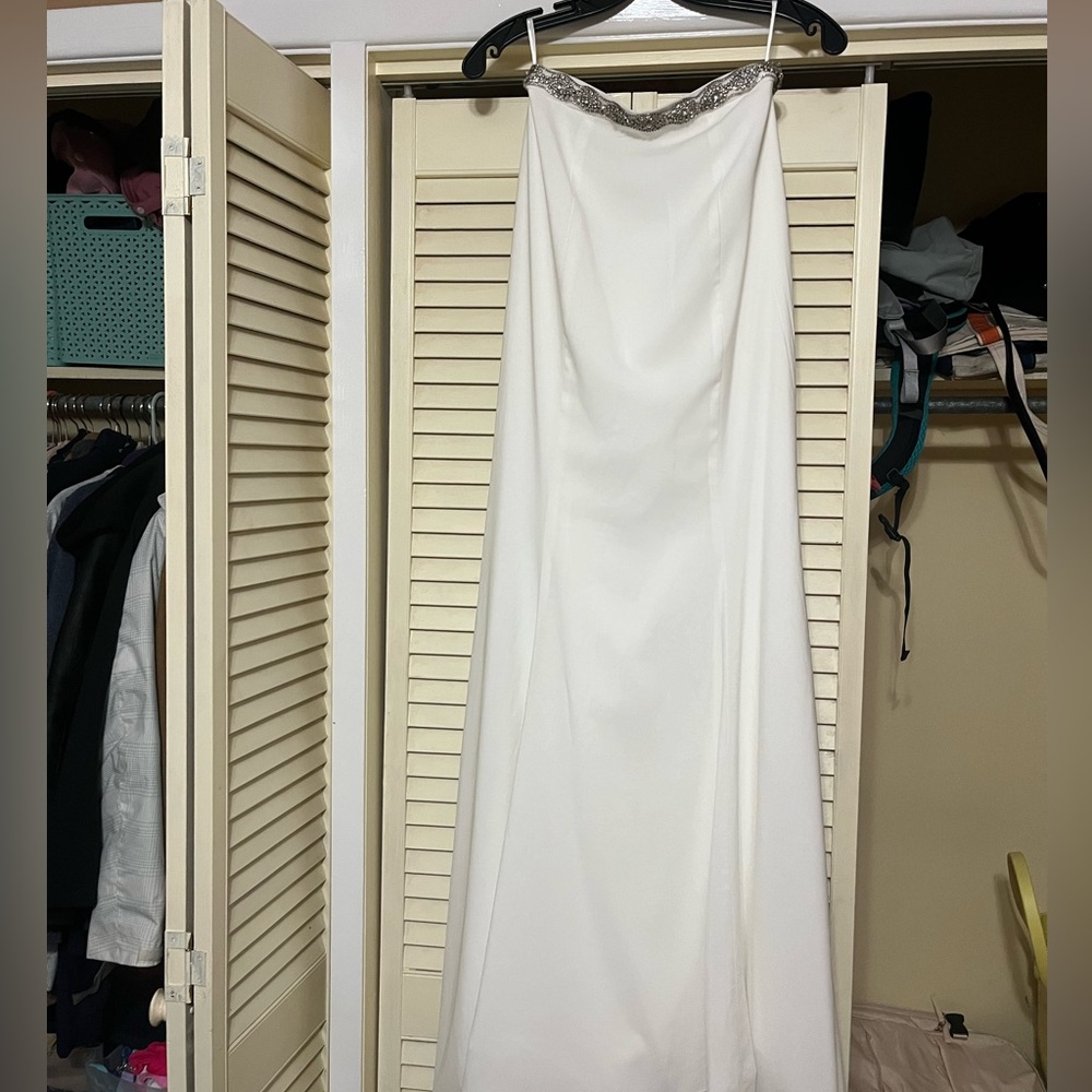 Brand new never worn mermaid/trumpet bridal skirt